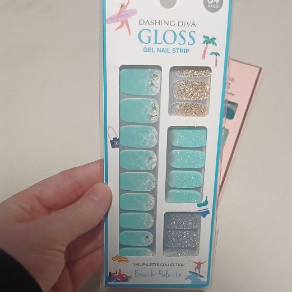 Dashing Diva Gloss Gel Nail Strips Set - Picture 2 of 6